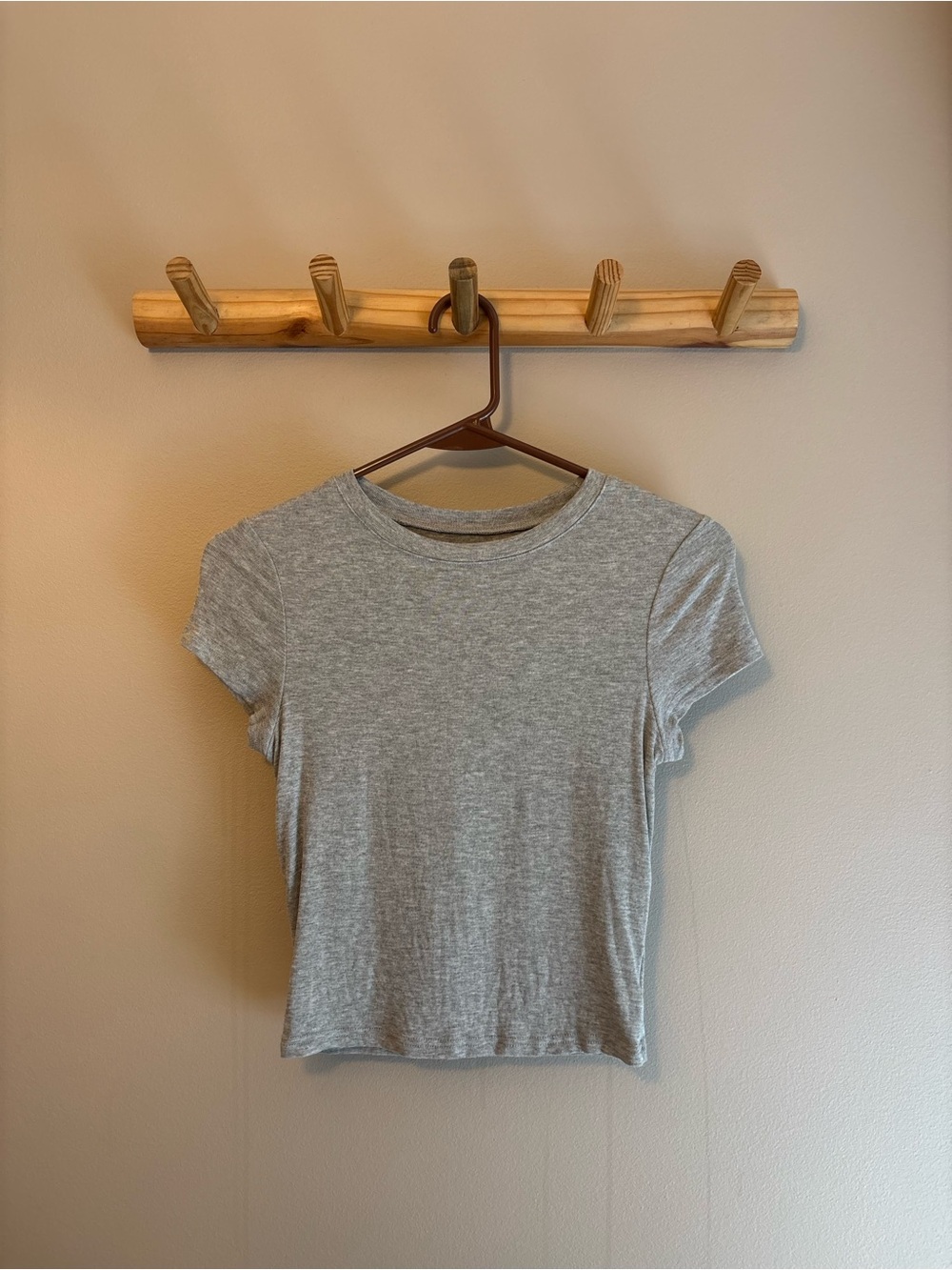 Women’s Gray Short Sleeve Top